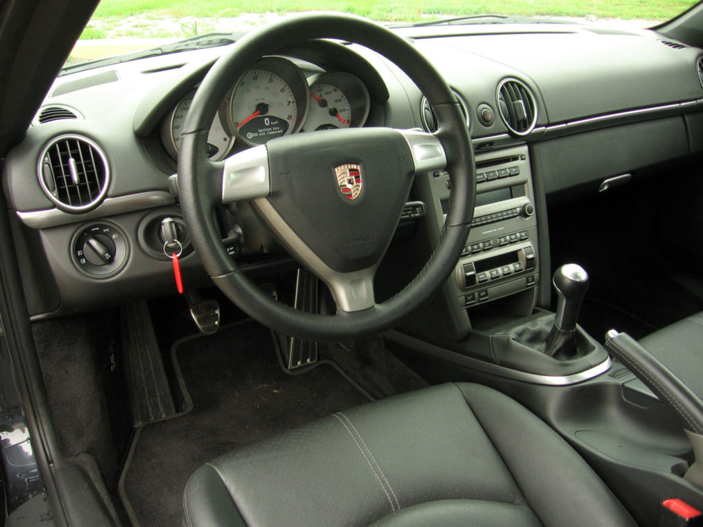 2008 Porsche Boxster dashboard